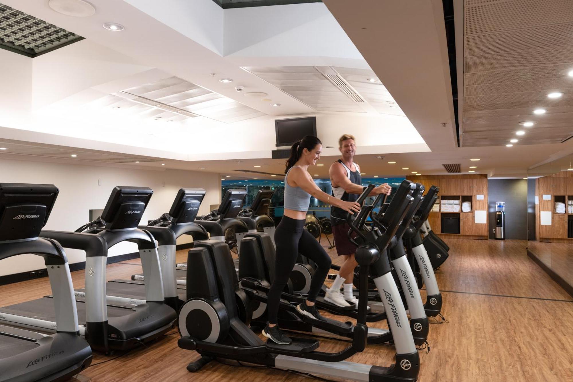 Shangri-La Сидни Екстериор снимка The Fitness Centre